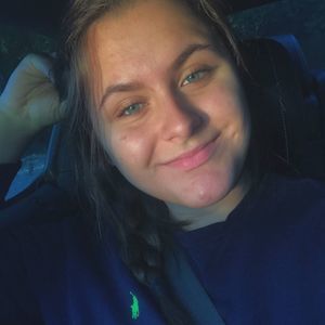 Meet your Posher, Mia